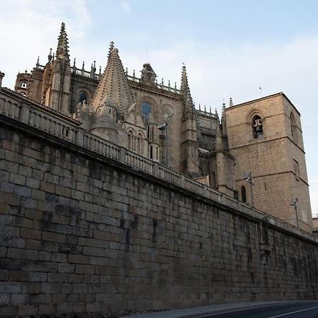 Las Dos Catedrales 1 بلاسينثيا المظهر الخارجي الصورة